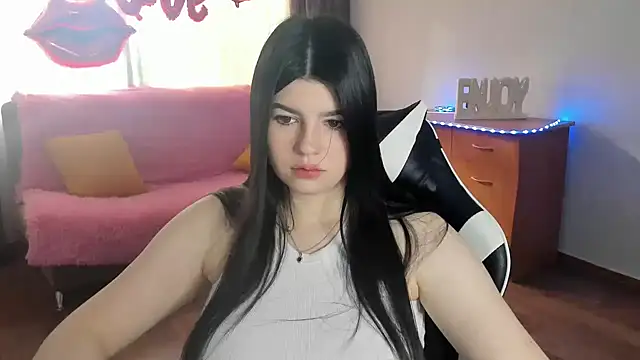 KisaModel online show from 3, 5, 2026
