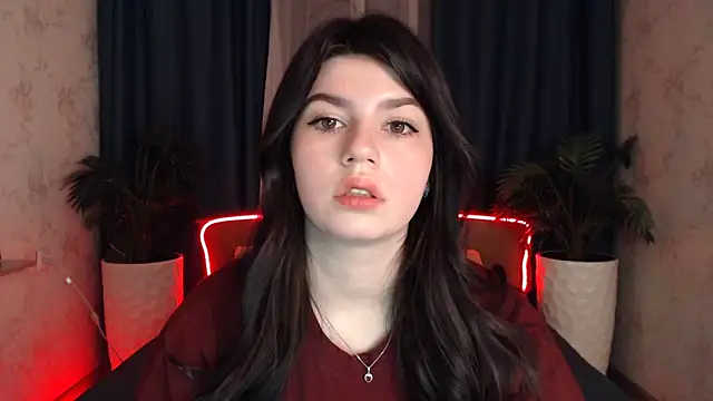 KisaModel online show from 6, 2, 2026