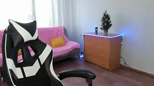 KisaModel online show from 14, 1, 2026