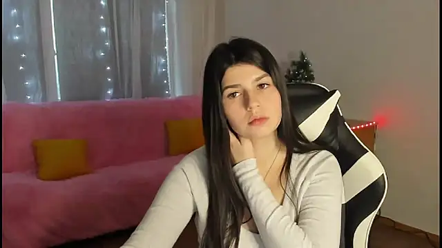 KisaModel online show from 22, 12, 2025