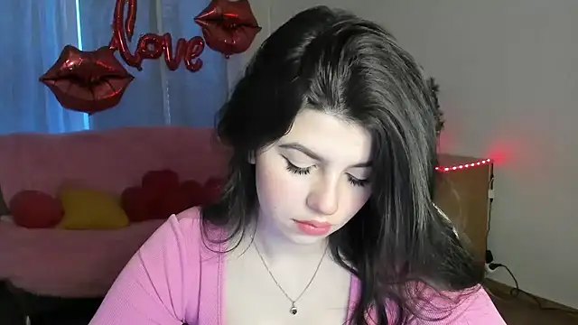 KisaModel online show from 15, 2, 2026