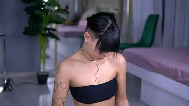 AnneFaris online show from 6, 1, 2026