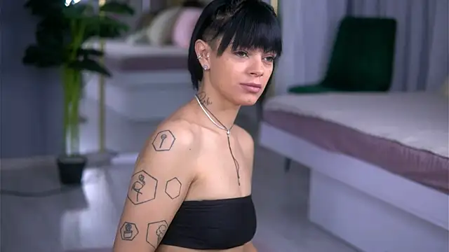 AnneFaris online show from 19, 12, 2025