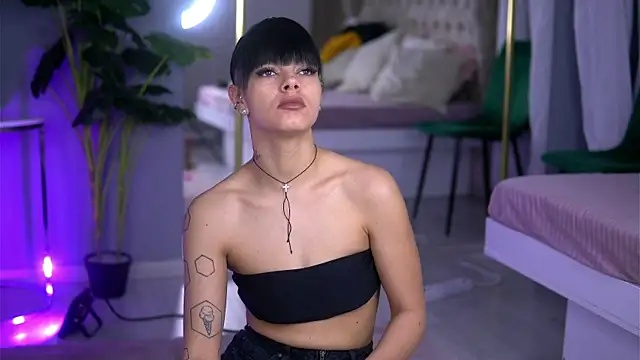 AnneFaris online show from 9, 1, 2026