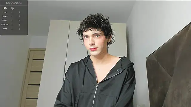Snapshot of colestorm_ chatting on 17, 7, 2026 colestorm online show from 17, 7, 2026
