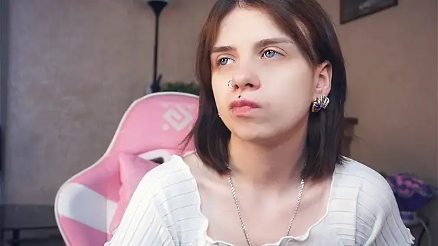 IleanaPishko online show from 10, 1, 2026