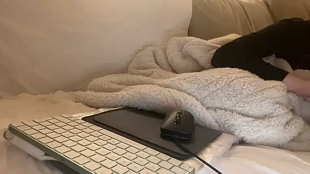 ijustturned18today online show from 16, 1, 2026