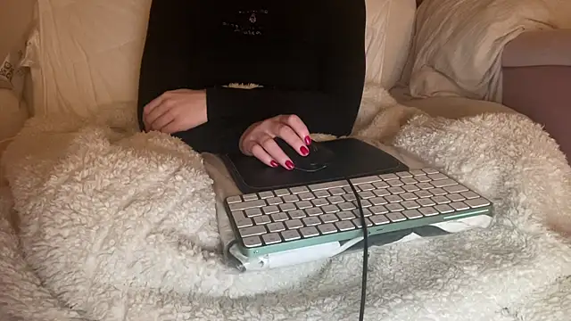 ijustturned18today online show from 19, 1, 2026