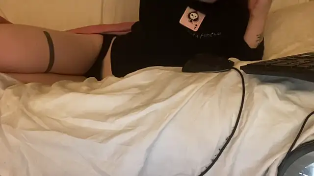 ijustturned18today online show from 18, 2, 2026