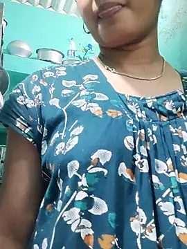Snapshot of Cuple_masti72 chatting on 6, 7, 2026 Cuple masti72 online show from 6, 7, 2026