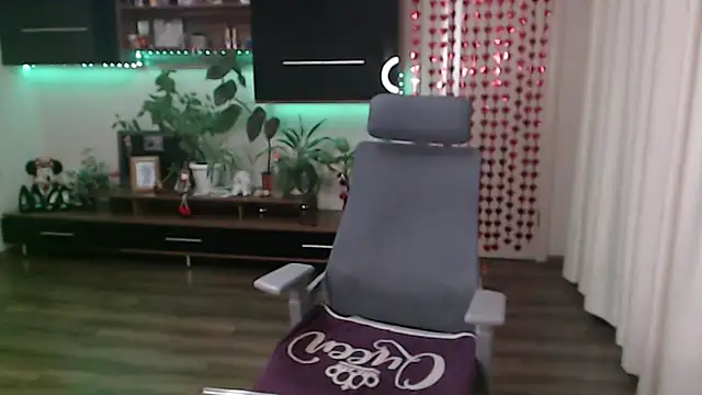 Snapshot of SofiaBoone chatting on 7, 2, 2026 SofiaBoone online show from 7, 2, 2026
