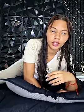 AriadnaLoren online show from 6, 4, 2026