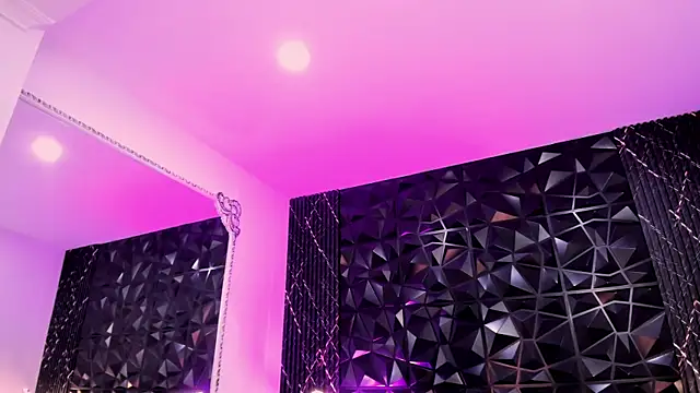 AriadnaLoren online show from 15, 2, 2026