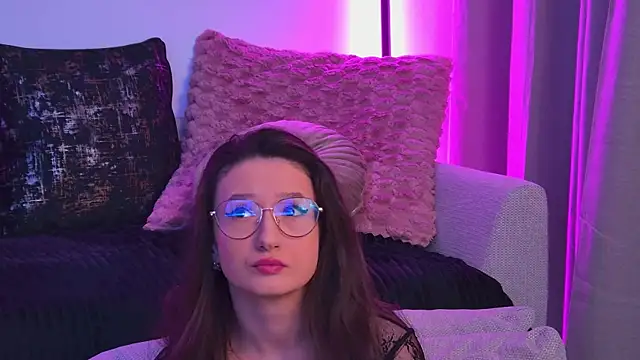 TheaMalekoo online show from 3, 3, 2026