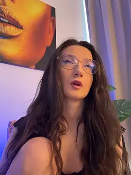 TheaMalekoo online show from 5, 7, 2026