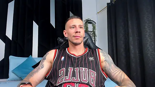 J king   online show from 17, 2, 2026