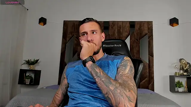 J king   online show from 13, 4, 2026