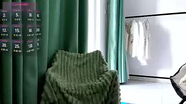 Leila-11 online show from 24, 4, 2026