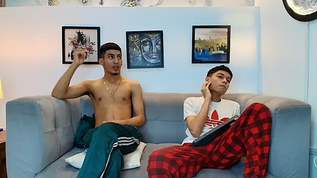 HORNY PRETTY online show from 16, 4, 2026