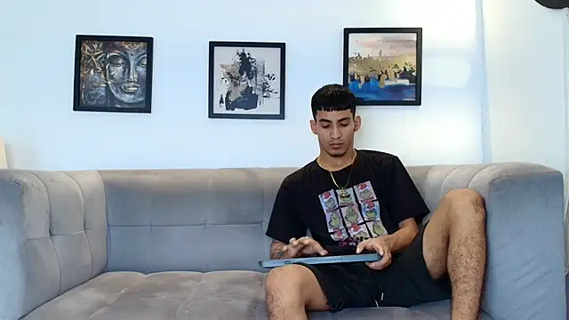 HORNY PRETTY online show from 2, 4, 2026