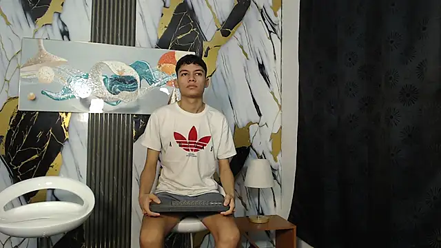 HORNY PRETTY online show from 3, 5, 2026