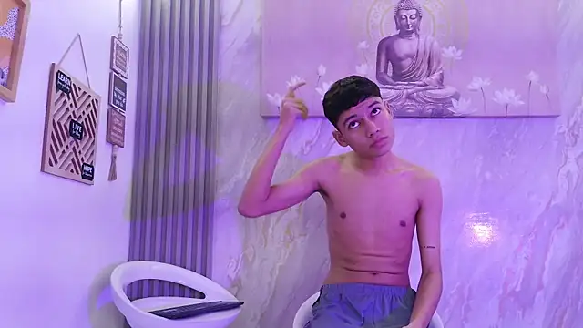 HORNY PRETTY online show from 19, 4, 2026