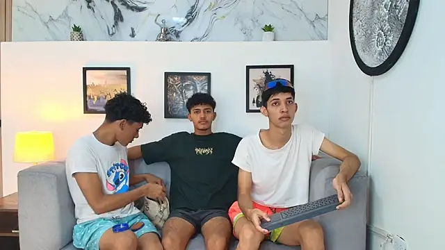 SWEET RABBIT1 online show from 14, 12, 2025