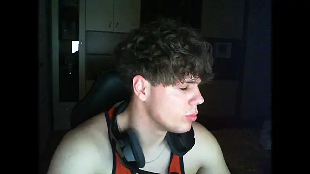 GymGuy0505 online show from 15, 12, 2025