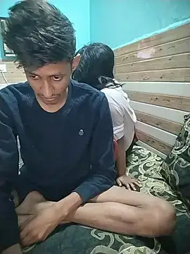 xoupleaura online show from 7, 1, 2026