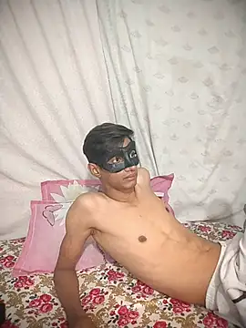 xoupleaura online show from 30, 3, 2026