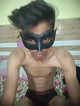 xoupleaura online show from 11, 4, 2026