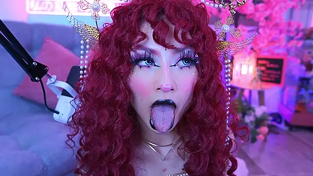 Hayami Lee online show from 25, 5, 2026