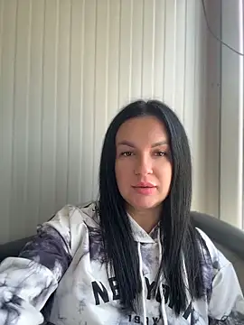 MeganBlueq online show from 13, 4, 2026