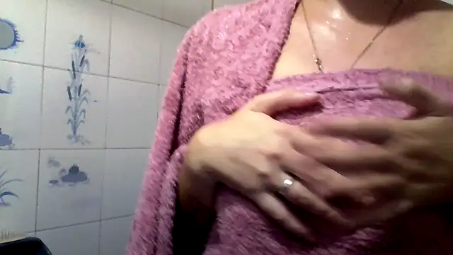 rubia culonaa online show from 15, 2, 2026