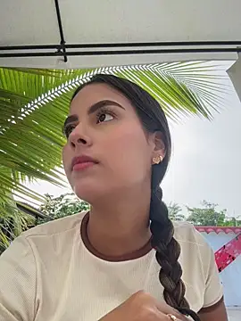 Snapshot of Valeria-escobar chatting on 20, 5, 2026 Valeria-escobar online show from 20, 5, 2026