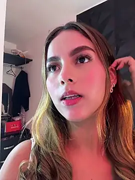 Snapshot of Valeria-escobar chatting on 26, 5, 2026 Valeria-escobar online show from 26, 5, 2026