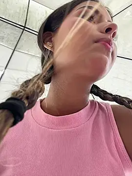 Valeria-escobar online show from 19, 3, 2026