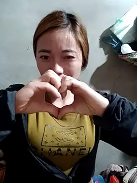 little-effy online show from 2, 4, 2026