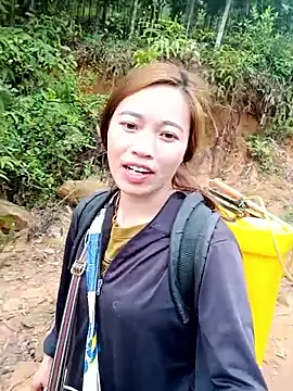 little-effy online show from 10, 3, 2026