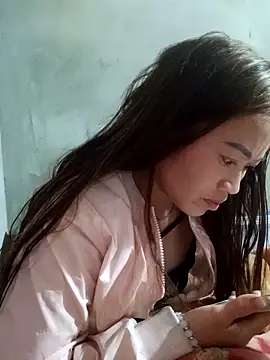 little-effy online show from 7, 3, 2026