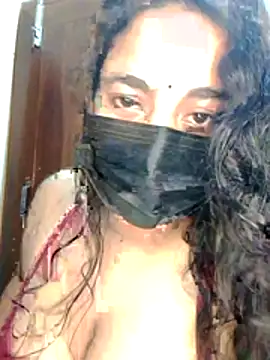 nosrat014 online show from 7, 6, 2026
