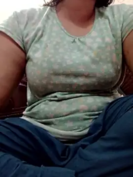 nosrat014 online show from 10, 2, 2026