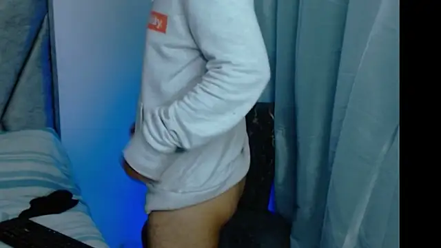 kyro estrada online show from 2, 3, 2026