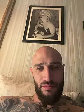 kingNQueen1211 online show from 24, 4, 2026