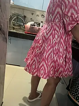 butterflyslay online show from 4, 3, 2026