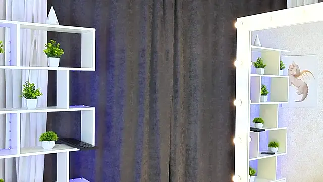 ViollaBloom online show from 4, 3, 2026