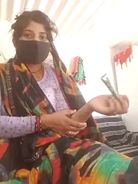 Aaisha 01 online show from 18, 4, 2026