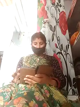 Snapshot of Aaisha_01 chatting on 18, 7, 2026 Aaisha 01 online show from 18, 7, 2026