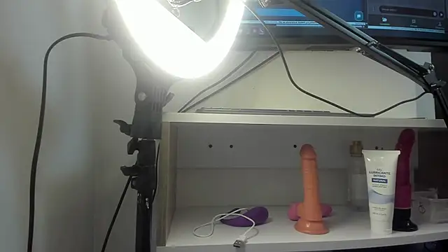  zoe boobs  online show from 20, 12, 2025