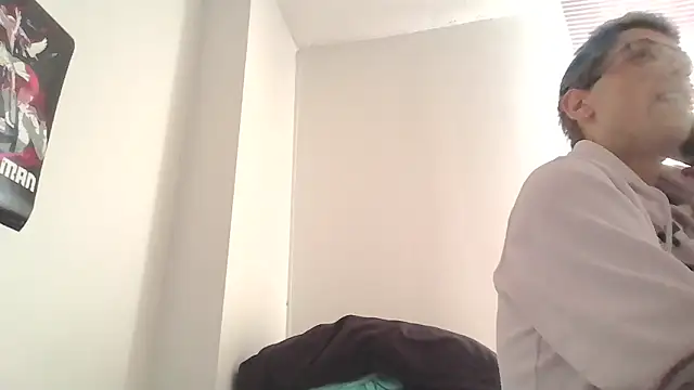 AskAveryAnything online show from 19, 12, 2025